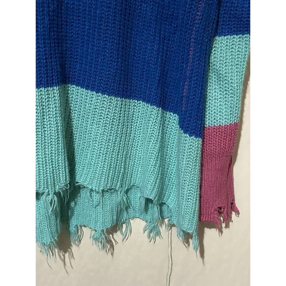 Simply Southerns Sweater Women’s Medium Distressed Striped Pink White Blue - Picture 9 of 10